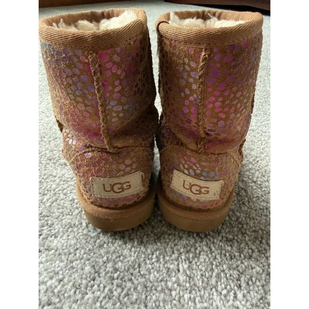UGG pair boots